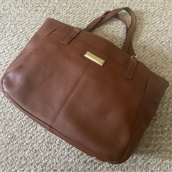 CALVIN KLEIN Shoulder Bag w/Dust Bag - Picture 1 of 10